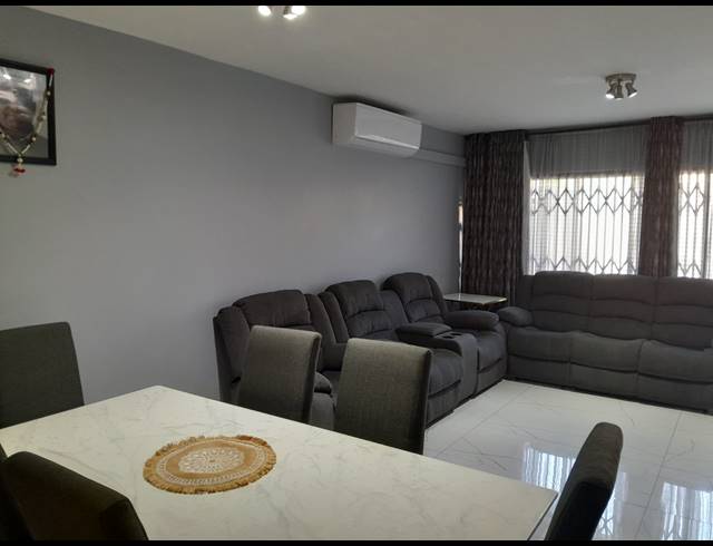 3 BEDROOM DUPLEX FOR SALE IN BLUFF